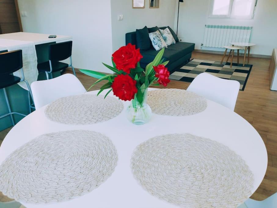 Precioso Apartamento En Pamplona Junto Al Centro מראה חיצוני תמונה